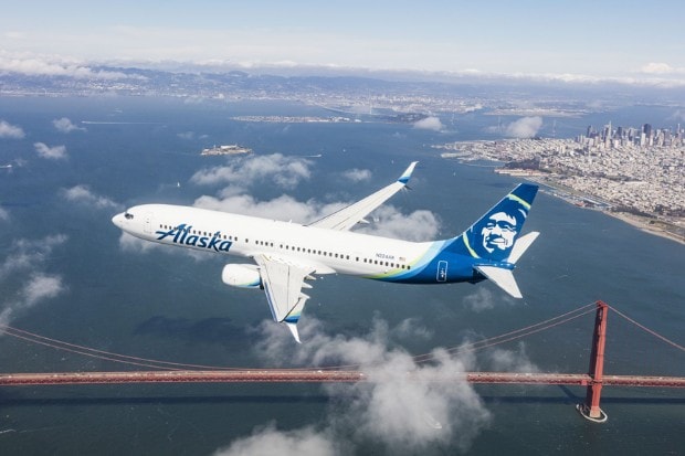 Alaska Airlines tạm ngừng toàn bộ chuyến bay vì lỗi hệ thống công nghệ