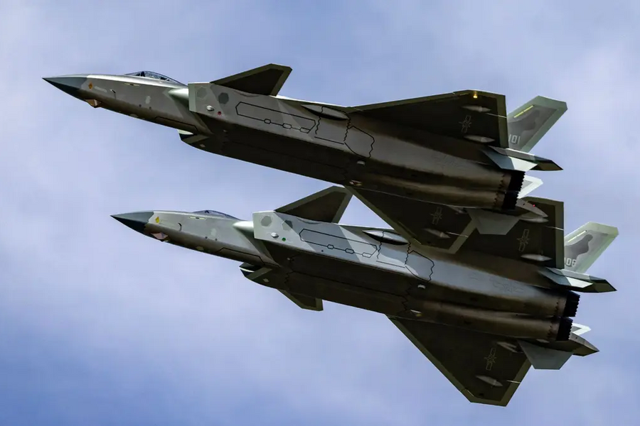 ‘Áo tàng hình’ mới biến tiêm kích Trung Quốc thành ‘bóng ma’ bầu trời