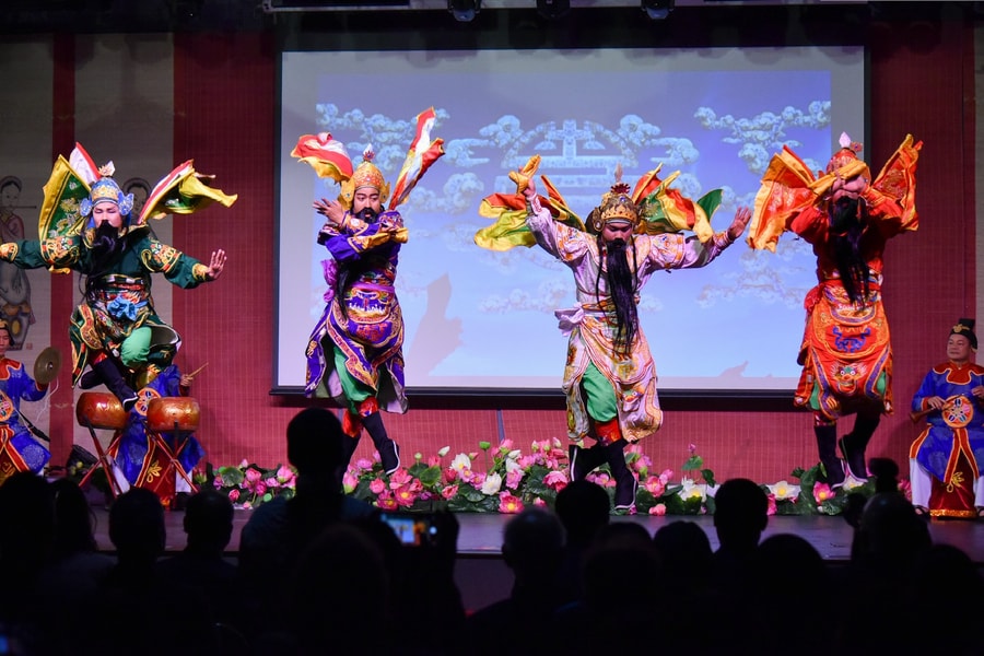 Với nhiều đường bay thẳng, Việt Nam ngày càng thu hút du khách Pháp