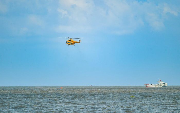 Không quân 917 thực hành bay cứu hộ trên biển Rạch Giá