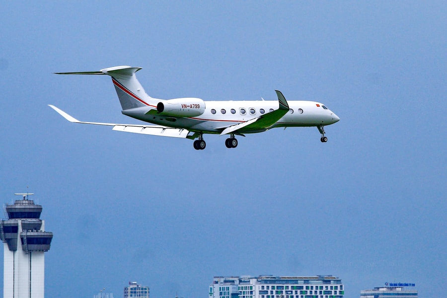 ‘Dinh thự bay’ Gulfstream G700 lần đầu đáp Tân Sơn Nhất