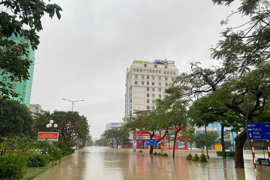 Học viện Hàng không Việt Nam hỗ trợ khẩn 6 tỷ đồng cho sinh viên vùng lũ