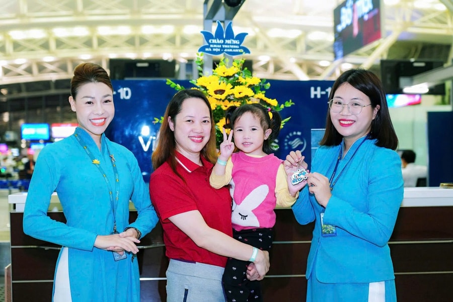 Chuyến bay thẳng đầu tiên kết nối Jakarta – Hà Nội