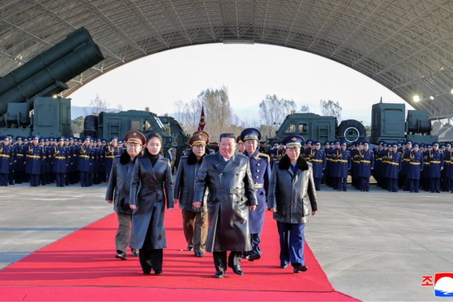 Chủ tịch Triều Tiên củng cố vai trò răn đe hạt nhân của lực lượng Không quân