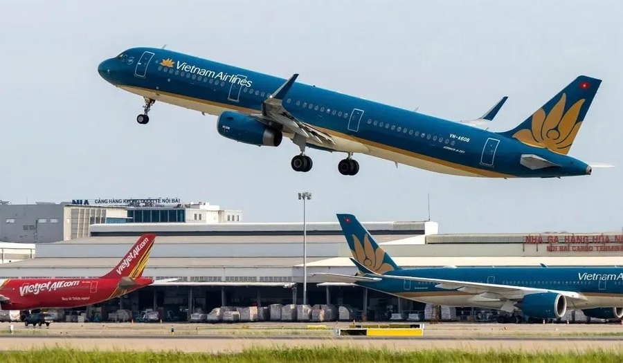 Thời tiết sân bay ngày 4/12: Bắc, Nam điều kiện bay thuận lợi, miền Trung có mưa