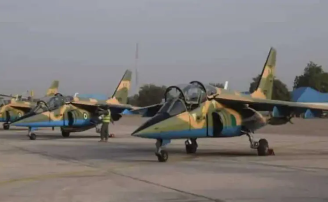 Nigeria điều tiêm kích kiểm soát không phận, hỗ trợ Benin dập tắt đảo chính