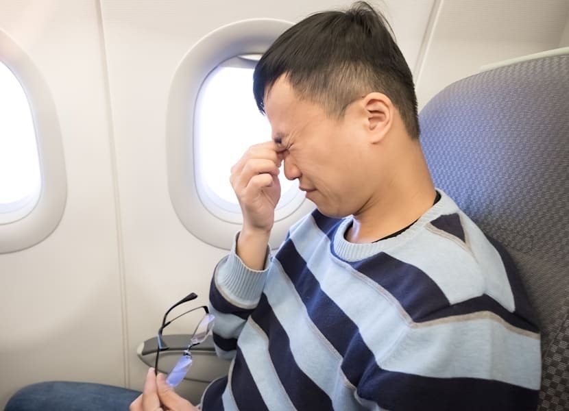 Ồn ào và rung lắc: Làm sao để chuyến bay  thoải mái hơn?