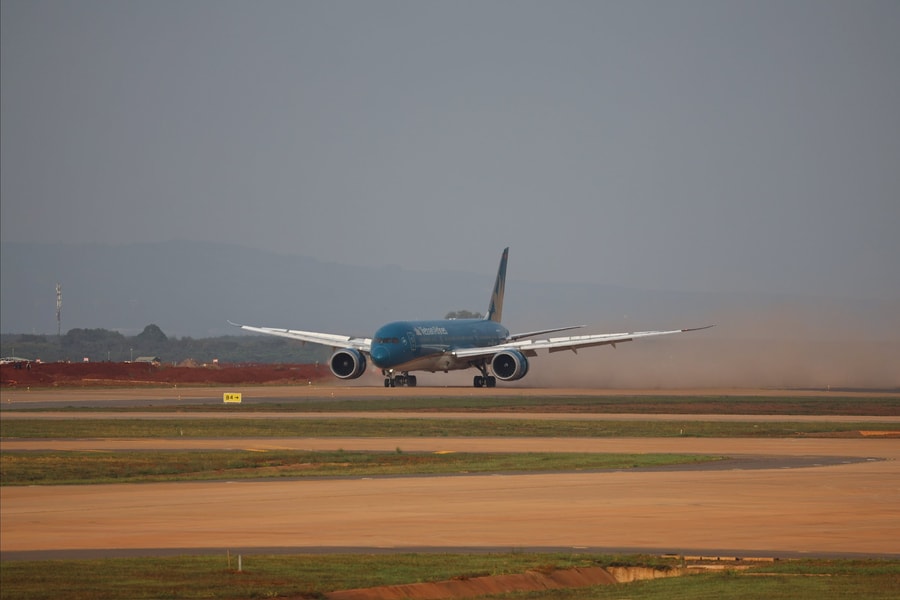 Phi công lái chuyến 'xông đất' sân bay Long Thành