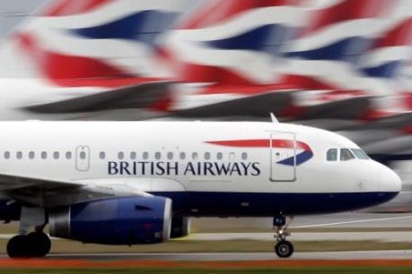 Máy bay vừa hạ cánh, tiếp viên British Airways bị cảnh sát bắt giữ