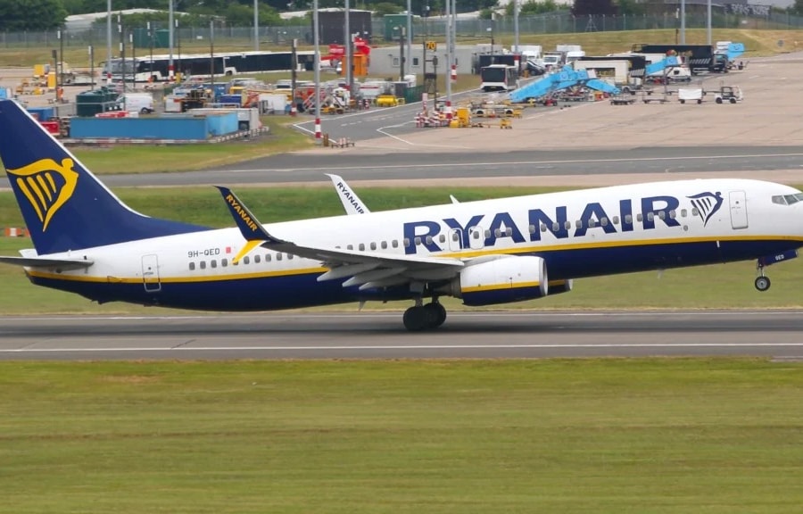Máy bay Ryanair gặp nhiễu động mạnh khiến nhiều khách bị thương