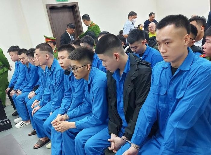 Xét xử đối tượng mạo danh đại lý bán vé máy bay lừa đảo 20 tỷ