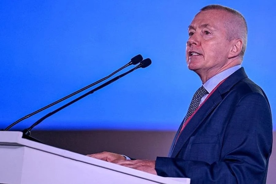 Các hãng bay toàn cầu lo lắng vì lợi nhuận quá thấp