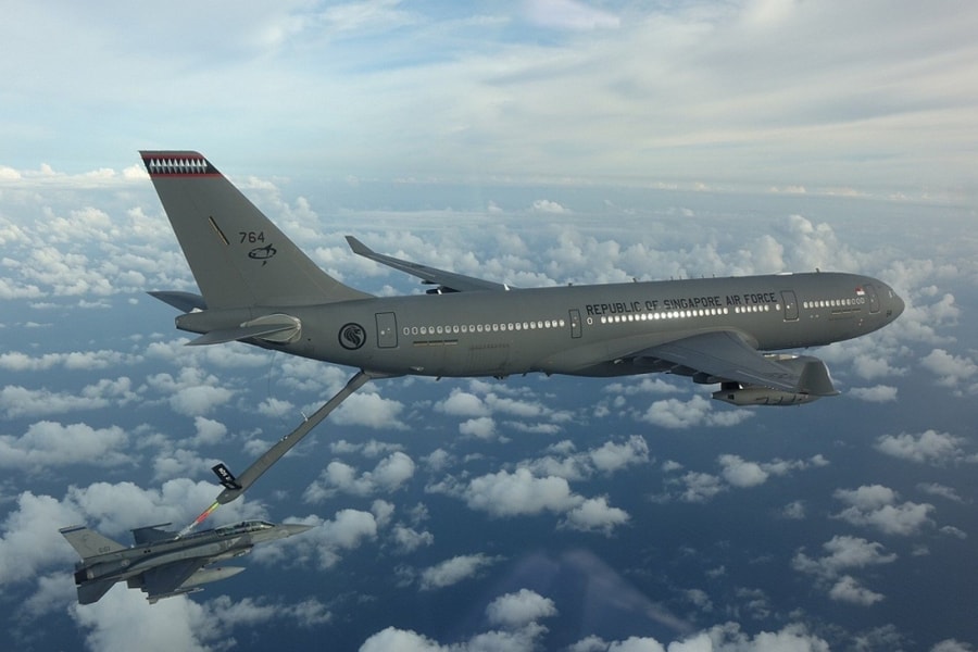 Hiện thực hoá giấc mơ tiếp nhiên liệu tự động trên không cho máy bay