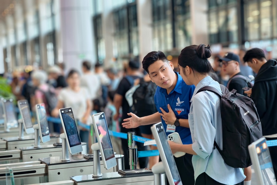 Ngành hàng không vận chuyển 2,6 triệu khách dịp Tết, bay đúng giờ đạt 61%