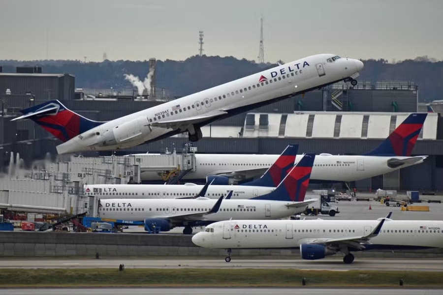 Giá nhiên liệu máy bay tiếp tục tăng cao, chưa có dấu hiệu hạ nhiệt