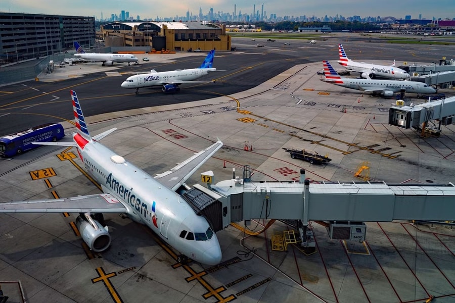 Giá nhiên liệu bay ngày 27/3: Quay đầu tăng mạnh theo giá dầu