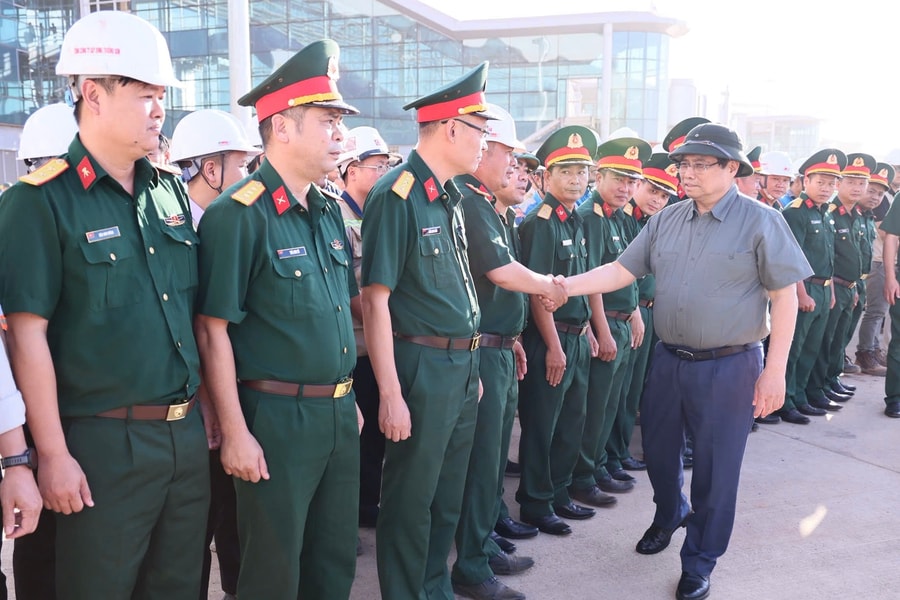 Lần thứ 10 kiểm tra sân bay Long Thành, Thủ tướng yêu cầu không đánh đổi chất lượng lấy tiến độ