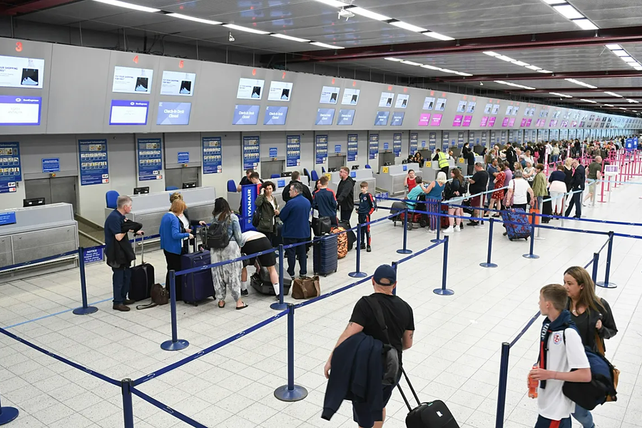 Hơn 3.000 nhân viên sân bay đình công ở Tây Ban Nha, khách Việt bị ảnh hưởng thế nào?