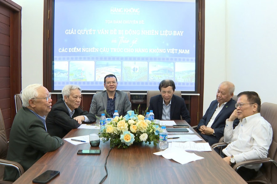 Tọa đàm: Chủ động nhiên liệu và tháo gỡ điểm nghẽn để hàng không Việt “ngược dòng”