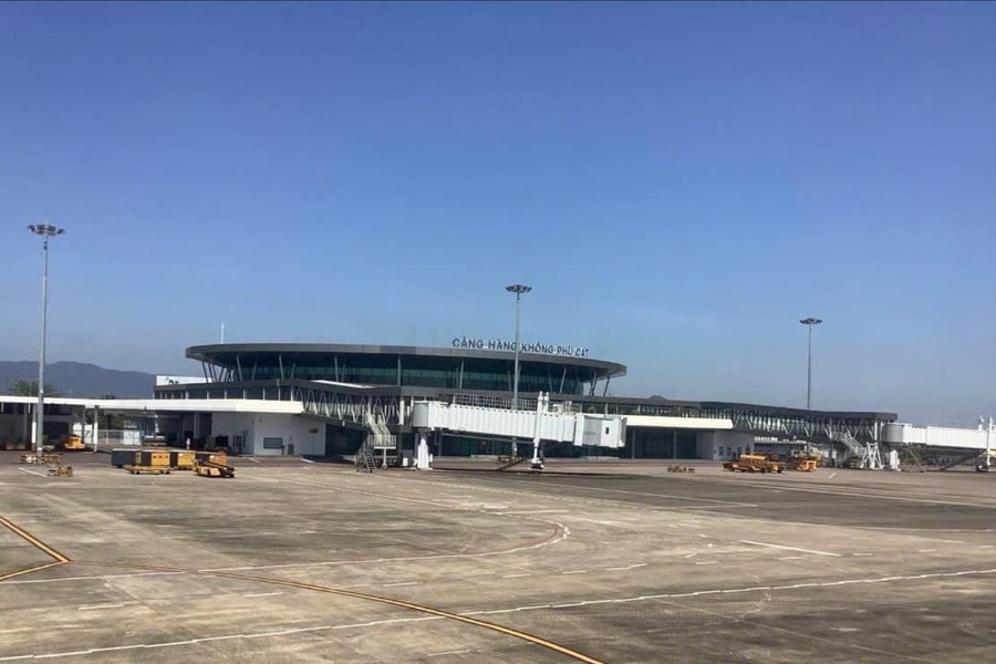 Sân bay Phù Cát: Đẩy nhanh tiến độ đường băng số 2, hạn chế 'bão bụi' cho người dân