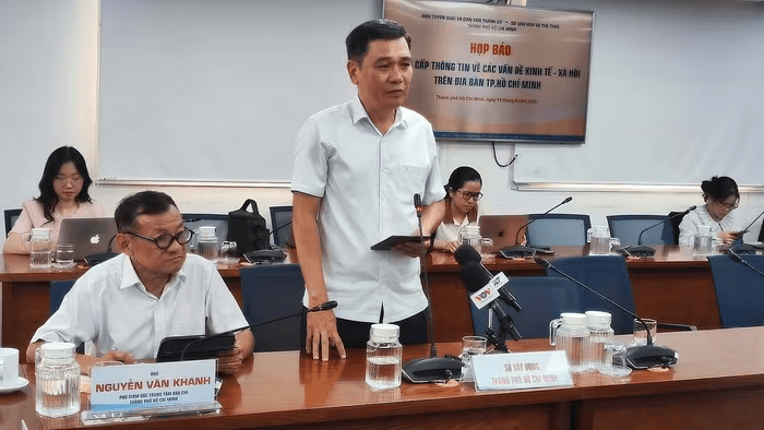 TP.HCM sẽ dùng xe buýt điện và tăng chuyến đến sân bay trong kỳ nghỉ lễ