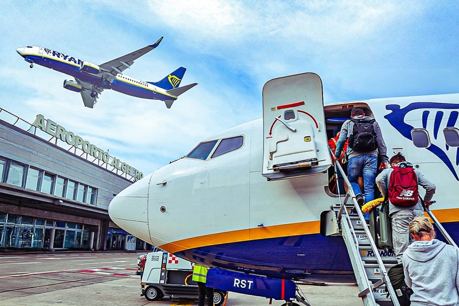 Một chuyến bay buộc phải bỏ lại toàn bộ khách đã chờ sẵn:Chuyện gì đã xảy ra?