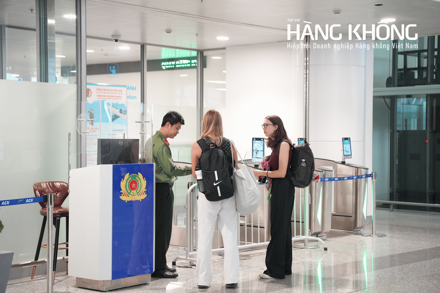 Ngành hàng không tăng cường kiểm soát an ninh trước cao điểm nghỉ lễ