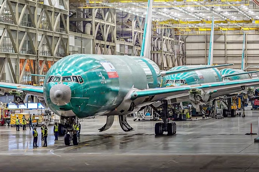 Boeing đau đầu với hàng chục máy bay 777X đang tồn kho do bị "lỗi mốt"