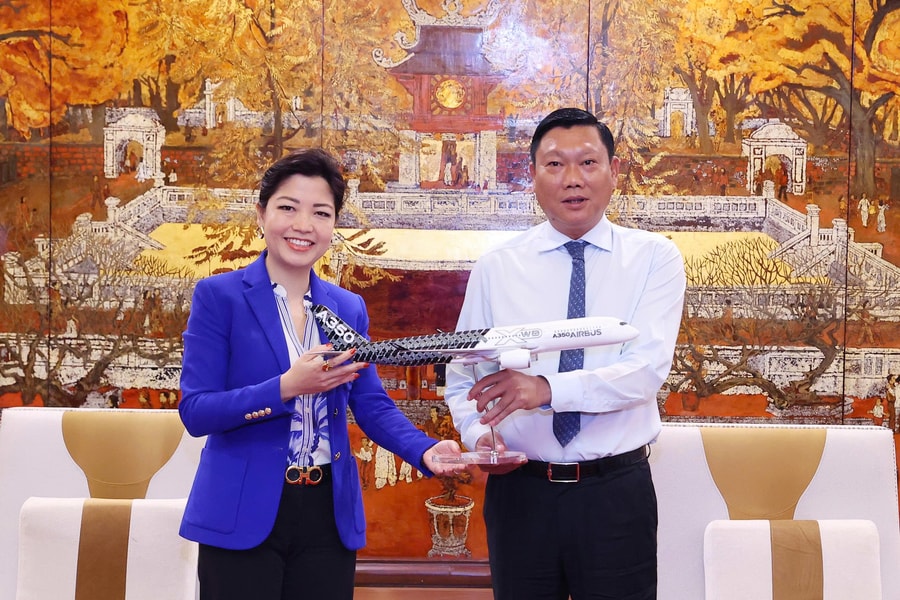 Hà Nội muốn bắt tay Airbus phát triển hệ sinh thái công nghiệp hàng không
