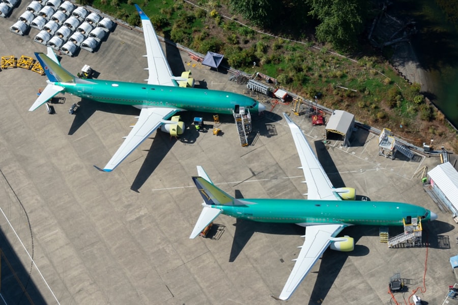 Tại sao máy bay Boeing mới lại được sơn màu xanh lá cây?
