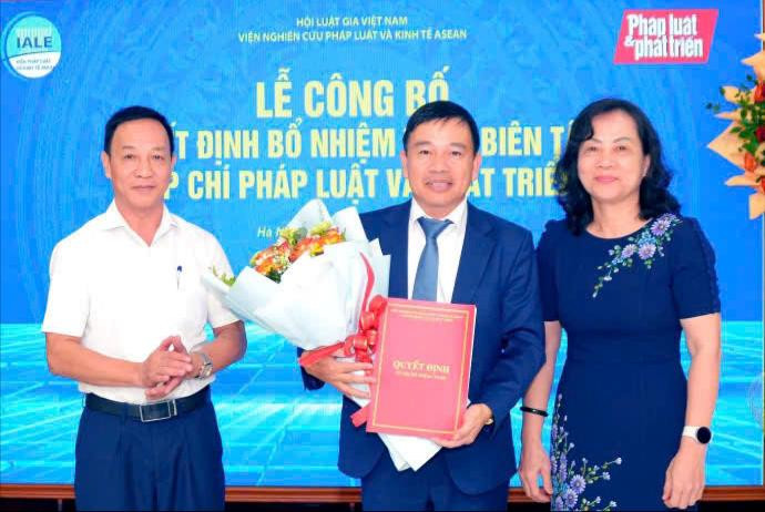 Nhà báo Phan Văn Lâm được bổ nhiệm làm Tổng Biên tập Tạp chí Pháp luật và Phát triển
