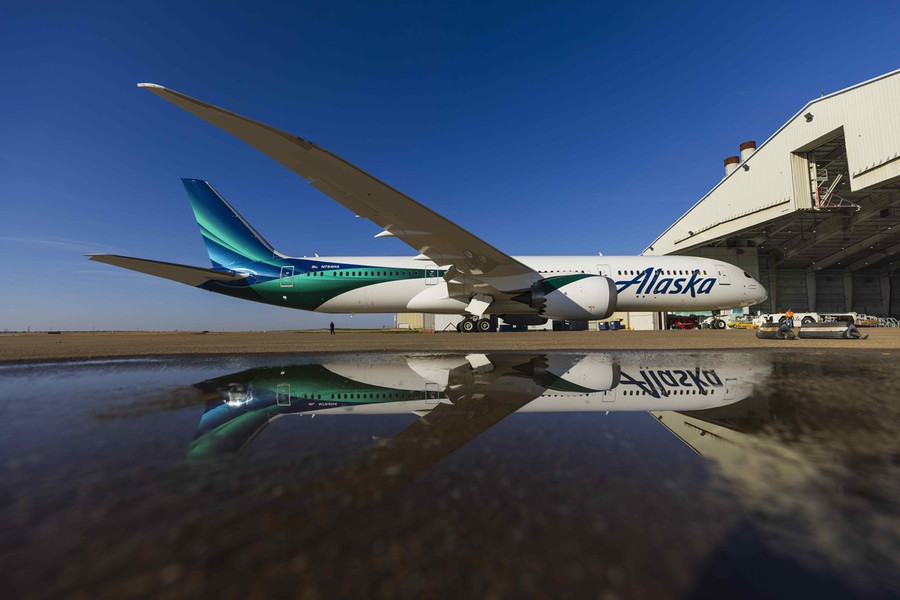 Áp lực nhân lực đe dọa kế hoạch mở rộng của Alaska Airlines